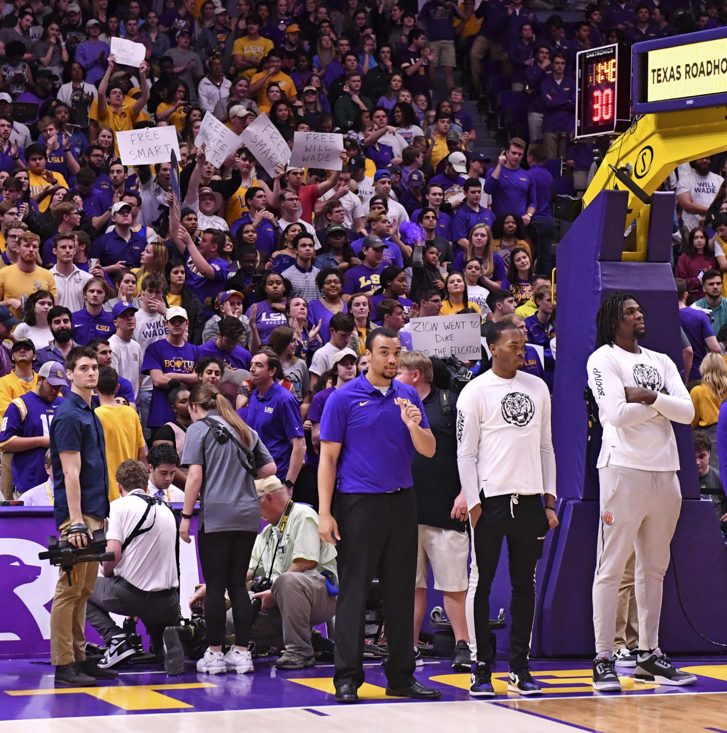 lsuvanderbiltbasketball.031019 HS 242.JPG